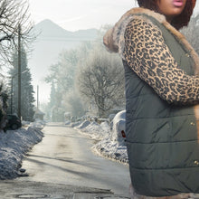 Load image into Gallery viewer, Zadig & Voltaire Deluxe Rabit Fur Vest Size M