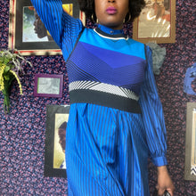 Load image into Gallery viewer, Ohne Titel_ Knit Top_Chevron_Pattern_Lucile Golden_Vintage