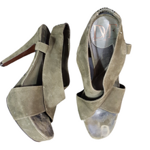 Load image into Gallery viewer, DVF Zia Suede Sandals Olive Green Heels sz. 6 1/2