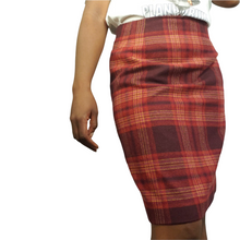 Load image into Gallery viewer, J.G Hook Plaid Wool Blend Skirt Size 14