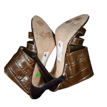 Load image into Gallery viewer, ETIENNE AIGNER Kamille Sandals sz.6