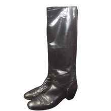 Load image into Gallery viewer, Salvatore Ferragamo Riding Boots 7.5