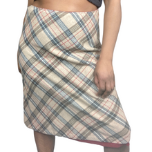 Load image into Gallery viewer, 90s Gap Plaid Wool Skirt Size Xl