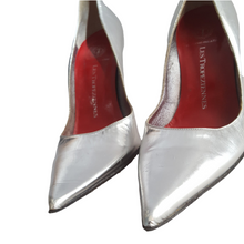 Load image into Gallery viewer, 90s Les Tropeziennes Silver Leather Pumps sz 36