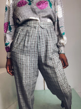 Load image into Gallery viewer, Roberta Di Castelli Plaid Trousers Size XL