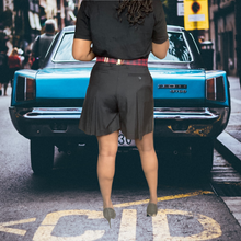 Load image into Gallery viewer, R13 Pleated Wool High Waist Black Shorts Size 30