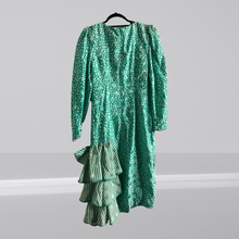 Load image into Gallery viewer, The Junnie Leigh is a gorgeous vintage style dress that's perfect for parties and everyday wear alike. Look great in this bold, striking print!