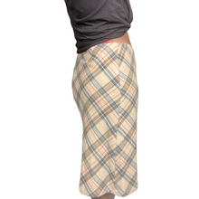 Load image into Gallery viewer, 90s Gap Plaid Wool Skirt Size Xl