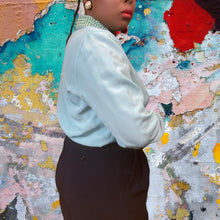 Load image into Gallery viewer, Susan Hutton Pearl Collar Blouse Size 12