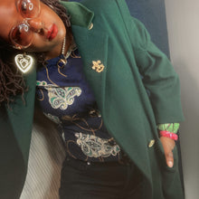 Load image into Gallery viewer, Be Prepared Eagle Army Pin, in gold, excellent condition. Unisex, Hats, Clothing, Gifts, Eagles, Gold Pins