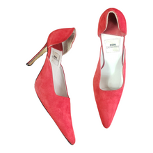 Load image into Gallery viewer, Ron Donovan Red Suede Pump Size 38