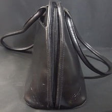 Load image into Gallery viewer, Online Vintage Shop, Vintage Clothing Boutique, Vintage, Women's Clothing, Seconhand, Distressed Vintage Designs, Sustainable Fashion