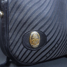 Load image into Gallery viewer, Online Vintage Shop, Vintage Clothing Boutique, Vintage, Women's Clothing, Seconhand, Distressed Vintage Designs, Sustainable Fashion