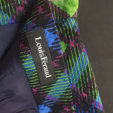 Load image into Gallery viewer, Online Vintage Shop, Vintage Clothing Boutique, Vintage, Women's Clothing, Seconhand, Distressed Vintage Designs, Sustainable Fashion