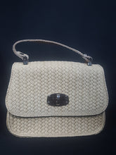 Load image into Gallery viewer, Online Vintage Shop, Vintage Clothing Boutique, Vintage, Women's Clothing, Seconhand, Distressed Vintage Designs, Sustainable Fashion