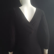 Load image into Gallery viewer, Online Vintage Shop, Vintage Clothing Boutique, Vintage, Women's Clothing, Seconhand, Distressed Vintage Designs, Sustainable Fashion