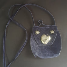 Load image into Gallery viewer, Online Vintage Shop, Vintage Clothing Boutique, Vintage, Women's Clothing, Seconhand, Distressed Vintage Designs, Sustainable Fashion