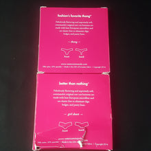 Load image into Gallery viewer, Online Vintage Shop, Vintage Clothing Boutique, Vintage, Women's Clothing, Seconhand, Distressed Vintage Designs, Sustainable Fashion