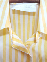 Load image into Gallery viewer, Online Vintage Shop, Vintage Clothing Boutique, Vintage, Women's Clothing, Seconhand, Distressed Vintage Designs, Sustainable Fashion