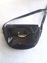 Load image into Gallery viewer, Online Vintage Shop, Vintage Clothing Boutique, Vintage, Women's Clothing, Seconhand, Distressed Vintage Designs, Sustainable Fashion