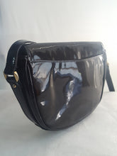 Load image into Gallery viewer, Online Vintage Shop, Vintage Clothing Boutique, Vintage, Women's Clothing, Seconhand, Distressed Vintage Designs, Sustainable Fashion