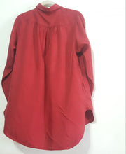 Load image into Gallery viewer, Online Vintage Shop, Vintage Clothing Boutique, Vintage, Women's Clothing, Seconhand, Distressed Vintage Designs, Sustainable Fashion