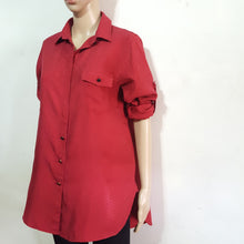Load image into Gallery viewer, Online Vintage Shop, Vintage Clothing Boutique, Vintage, Women's Clothing, Seconhand, Distressed Vintage Designs, Sustainable Fashion