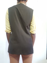 Load image into Gallery viewer, Online Vintage Shop, Vintage Clothing Boutique, Vintage, Women's Clothing, Seconhand, Distressed Vintage Designs, Sustainable Fashion