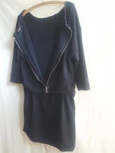 Load image into Gallery viewer, Online Vintage Shop, Vintage Clothing Boutique, Vintage, Women's Clothing, Seconhand, Distressed Vintage Designs, Sustainable Fashion