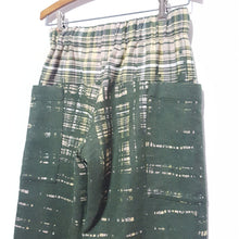 Load image into Gallery viewer, Online Vintage Shop, Vintage Clothing Boutique, Vintage, Women's Clothing, Seconhand, Distressed Vintage Designs, Sustainable Fashion