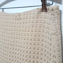 Load image into Gallery viewer, Online Vintage Shop, Vintage Clothing Boutique, Vintage, Women's Clothing, Seconhand, Distressed Vintage Designs, Sustainable Fashion