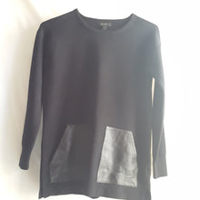 Load image into Gallery viewer, Online Vintage Shop, Vintage Clothing Boutique, Vintage, Women's Clothing, Seconhand, Distressed Vintage Designs, Sustainable Fashion