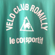 Load image into Gallery viewer, Online Vintage Shop, Vintage Clothing Boutique, Vintage, Women's Clothing, Seconhand, Distressed Vintage Designs, Sustainable Fashion