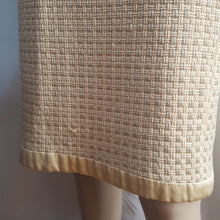 Load image into Gallery viewer, Online Vintage Shop, Vintage Clothing Boutique, Vintage, Women's Clothing, Seconhand, Distressed Vintage Designs, Sustainable Fashion