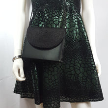 Load image into Gallery viewer, Online Vintage Shop, Vintage Clothing Boutique, Vintage, Women's Clothing, Seconhand, Distressed Vintage Designs, Sustainable Fashion