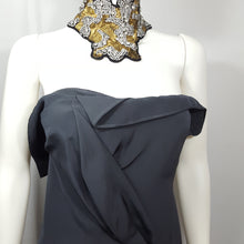 Load image into Gallery viewer, Online Vintage Shop, Vintage Clothing Boutique, Vintage, Women's Clothing, Seconhand, Distressed Vintage Designs, Sustainable Fashion