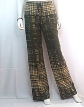 Load image into Gallery viewer, Online Vintage Shop, Vintage Clothing Boutique, Vintage, Women's Clothing, Seconhand, Distressed Vintage Designs, Sustainable Fashion