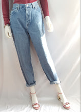 Load image into Gallery viewer, Online Vintage Shop, Vintage Clothing Boutique, Vintage, Women's Clothing, Seconhand, Distressed Vintage Designs, Sustainable Fashion