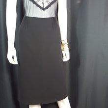 Load image into Gallery viewer, Online Vintage Shop, Vintage Clothing Boutique, Vintage, Women's Clothing, Seconhand, Distressed Vintage Designs, Sustainable Fashion