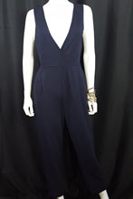 Load image into Gallery viewer, Online Vintage Shop, Vintage Clothing Boutique, Vintage, Women's Clothing, Seconhand, Distressed Vintage Designs, Sustainable Fashion