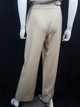 Load image into Gallery viewer, Online Vintage Shop, Vintage Clothing Boutique, Vintage, Women's Clothing, Seconhand, Distressed Vintage Designs, Sustainable Fashion