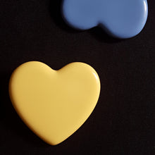 Load image into Gallery viewer, Online Vintage Shop, Vintage Clothing Boutique, Vintage, Women's Clothing, Seconhand, Distressed Vintage Designs, Sustainable Fashion