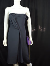 Load image into Gallery viewer, Online Vintage Shop, Vintage Clothing Boutique, Vintage, Women's Clothing, Seconhand, Distressed Vintage Designs, Sustainable Fashion