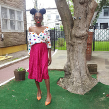 Load image into Gallery viewer, Online Vintage Shop, Vintage Clothing Boutique, Vintage, Women's Clothing, Seconhand, Distressed Vintage Designs, Sustainable Fashion