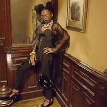 Load image into Gallery viewer, Online Vintage Shop, Vintage Clothing Boutique, Vintage, Women's Clothing, Seconhand, Distressed Vintage Designs, Sustainable Fashion