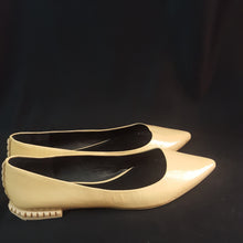 Load image into Gallery viewer, Online Vintage Shop, Vintage Clothing Boutique, Vintage, Women's Clothing, Seconhand, Distressed Vintage Designs, Sustainable Fashion