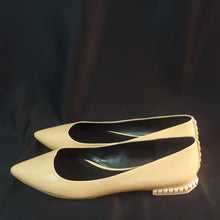 Load image into Gallery viewer, Online Vintage Shop, Vintage Clothing Boutique, Vintage, Women's Clothing, Seconhand, Distressed Vintage Designs, Sustainable Fashion