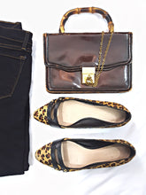 Load image into Gallery viewer, Online Vintage Shop, Vintage Clothing Boutique, Vintage, Women's Clothing, Seconhand, Distressed Vintage Designs, Sustainable Fashion