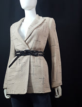 Load image into Gallery viewer, Online Vintage Shop, Vintage Clothing Boutique, Vintage, Women's Clothing, Seconhand, Distressed Vintage Designs, Sustainable Fashion