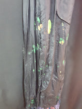 Load image into Gallery viewer, Online Vintage Shop, Vintage Clothing Boutique, Vintage, Women's Clothing, Seconhand, Distressed Vintage Designs, Sustainable Fashion